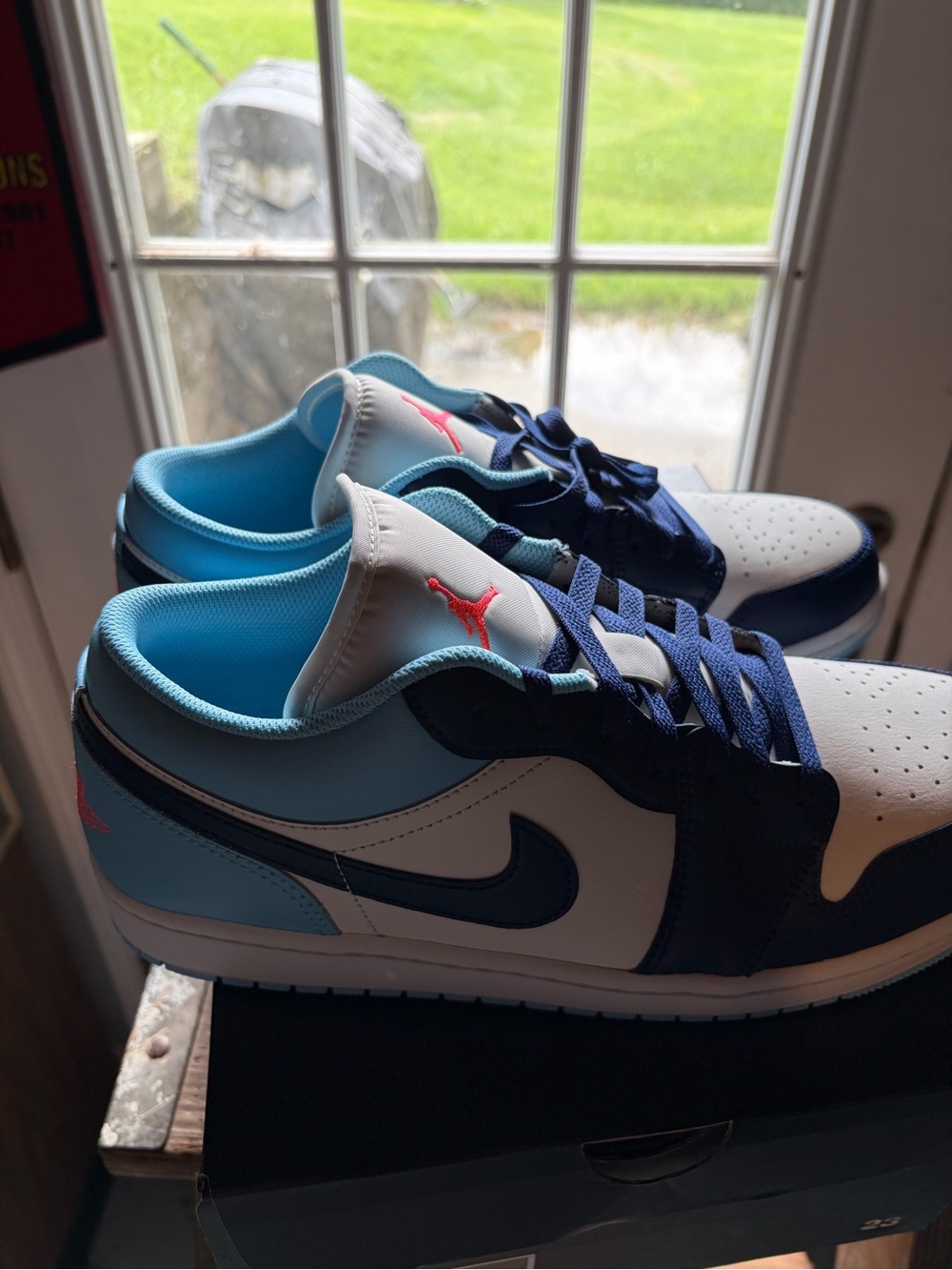Jordan Low Top Sneakers — White, Light Blue & Navy